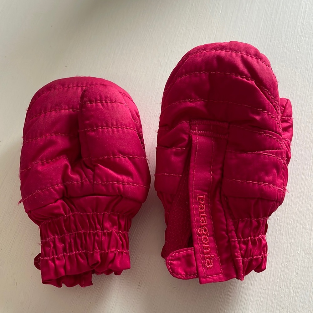 Baby Patagonia mittens